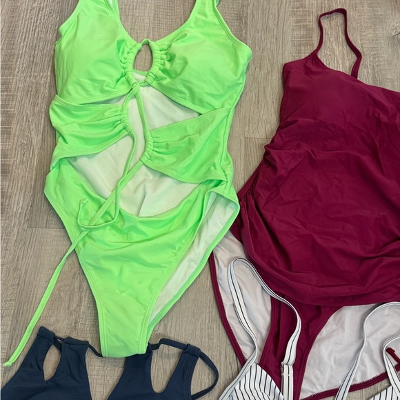 Cupshe Women's One Piece Swimsuit - Lime, Burgundy, Navy, Striped, Leopard - Picture 4 of 6